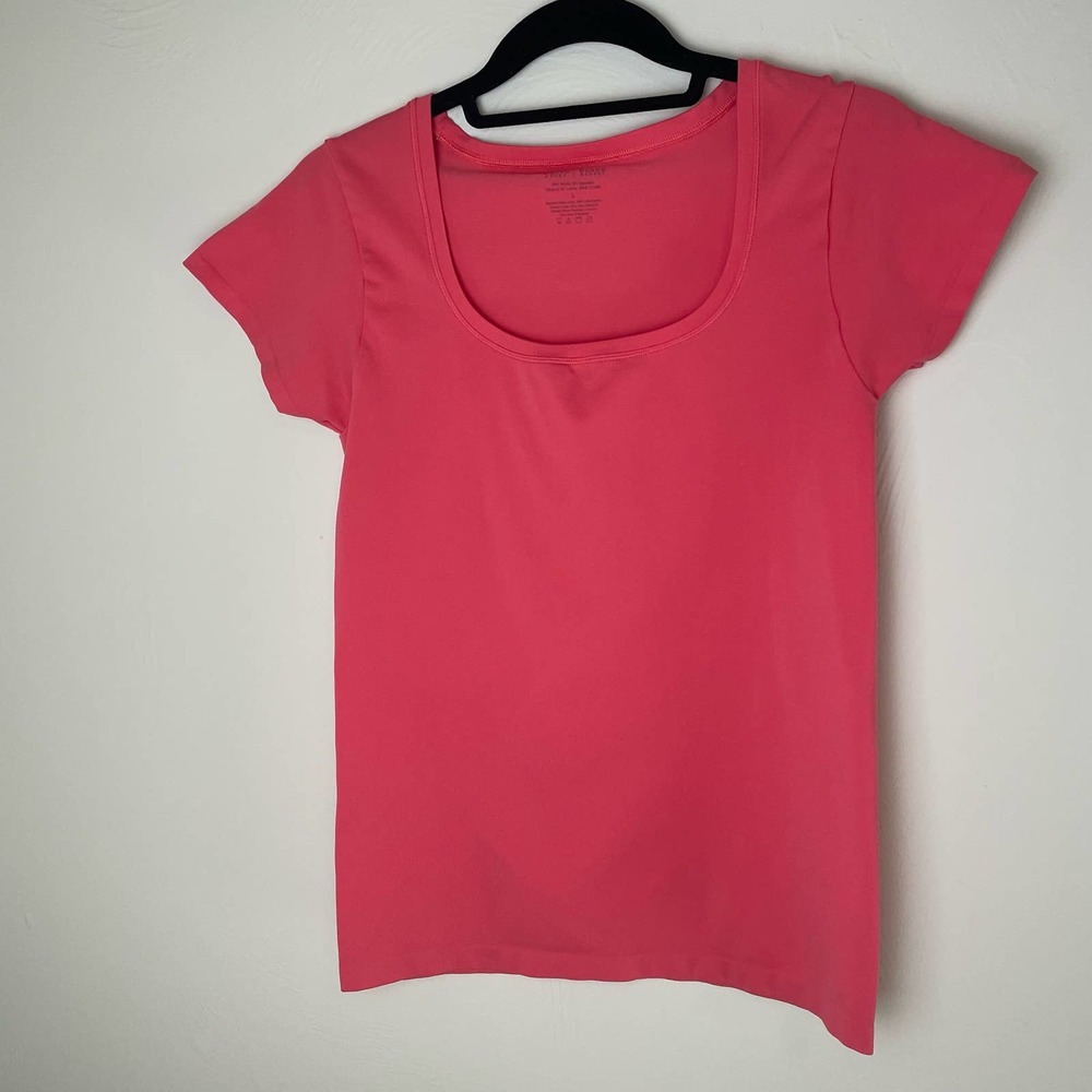 White House Black Market Coral Tee Size Large